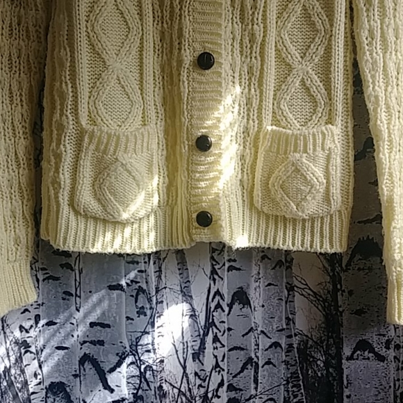 Merci Jrs. Sweater - Picture 6 of 6